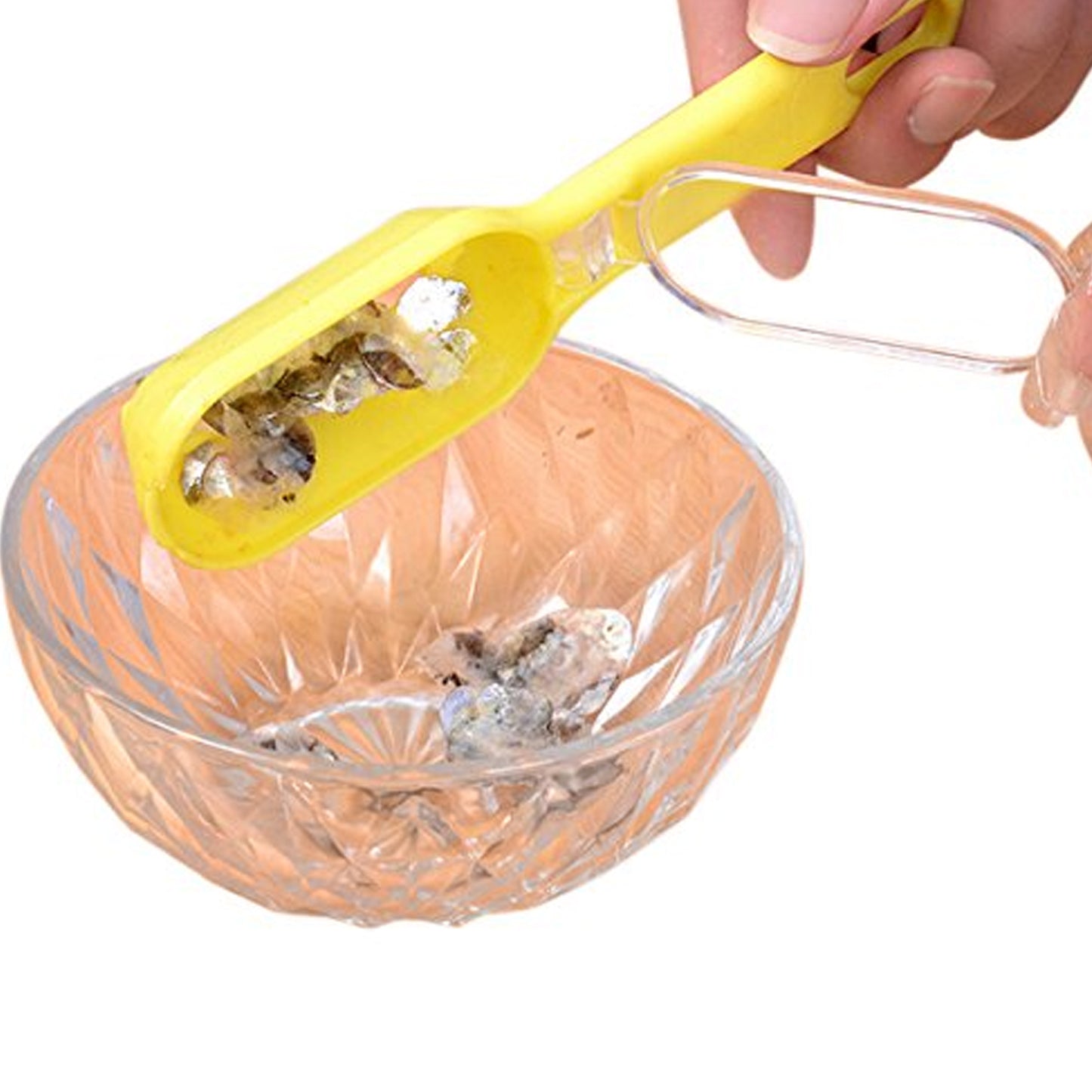 Plastic Fish Scales Graters Scraper Fish Skin Brush Fish Cleaning Tool Scraping Scales Device With Cover Home Kitchen Cooking Tools 1 Pieces